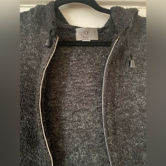 Powerline Canada Cozy Cropped Zip Up Sweater - Picture 4 of 5